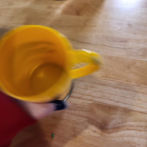 Yellow Plastic Winchester Xpert Shotgun Shell Beer Mug Vintage - Picture 5 of 5